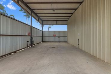 Storage Image 24