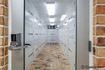 Storage Image 10