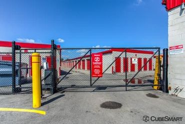 Storage Image 9