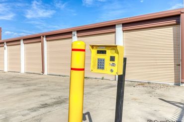 Storage Image 9
