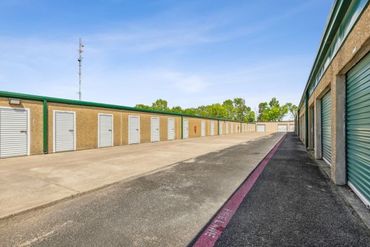 Storage Image 18