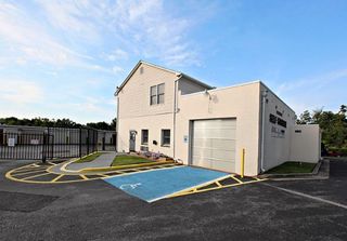 Facility Image