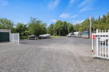 Storage Image 17
