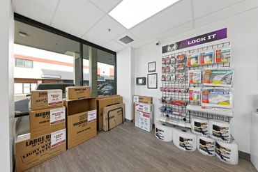 Storage Image 18