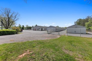 Storage Image 18