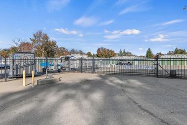 Storage Image 9