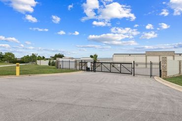 Storage Image 19