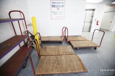 Storage Image 6