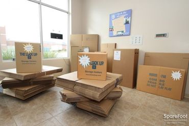 Storage Image 17