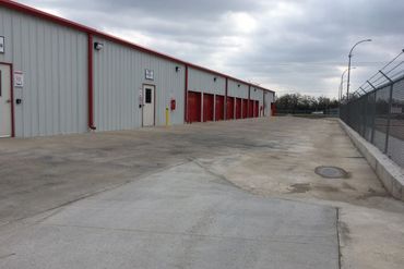 Storage Image 24