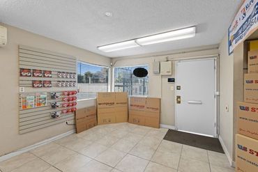 Storage Image 12