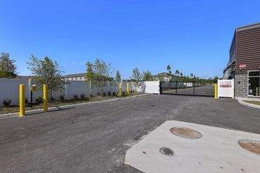 Storage Image 18