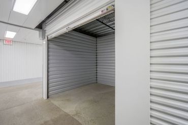 Storage Image 18