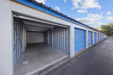 Storage Image 9
