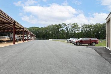 Storage Image 18